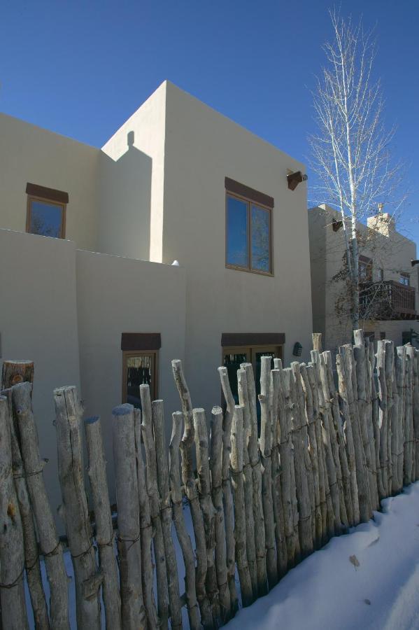 Club Wyndham Taos Hotel Exterior photo